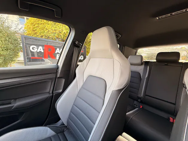 VW Golf GTE 1.5 TSI eHybrid 272 PS *** TOPAUSSTATTUNG MIT 5 JAHRE VW WERKSGARANTIE ***