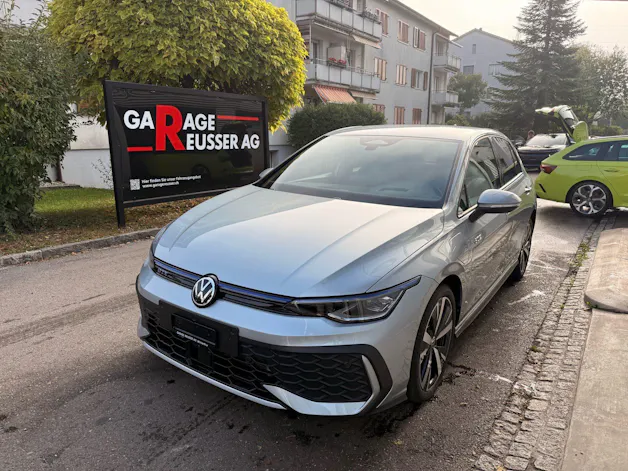 VW Golf GTE 1.5 TSI eHybrid 272 PS *** TOPAUSSTATTUNG MIT 5 JAHRE VW WERKSGARANTIE ***