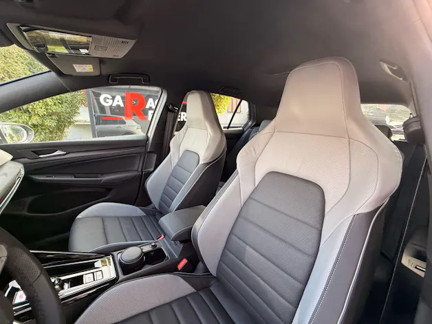 VW Golf GTE 1.5 TSI eHybrid 272 PS *** TOPAUSSTATTUNG MIT 5 JAHRE VW WERKSGARANTIE ***