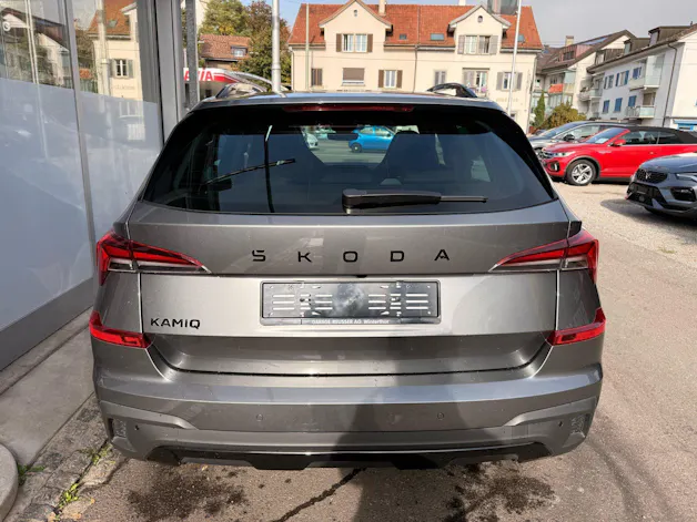 SKODA Kamiq 1.5 TSI MONTE CARLO *** ANHÄNGERKUPPLUNG & PANORAMDACH ***