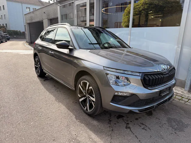 SKODA Kamiq 1.5 TSI MONTE CARLO *** ANHÄNGERKUPPLUNG & PANORAMDACH ***
