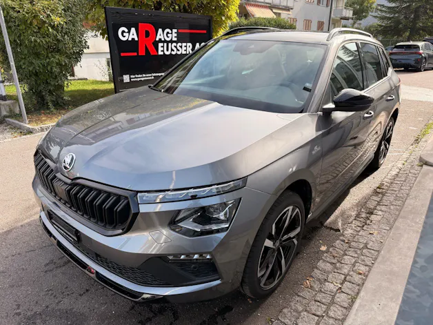 SKODA Kamiq 1.5 TSI MONTE CARLO *** ANHÄNGERKUPPLUNG & PANORAMDACH ***