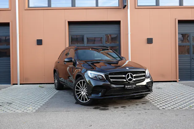 MERCEDES-BENZ GLC 250 AMG Line 4Matic "* CH Auto * Toit Ouvrant * Sièges Electriques+Chauffant * GPS * Lumière Ambiance * Volant chauffant *"