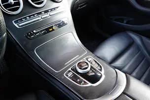 MERCEDES-BENZ GLC 250 AMG Line 4Matic "* CH Auto * Toit Ouvrant * Sièges Electriques+Chauffant * GPS * Lumière Ambiance * Volant chauffant *"