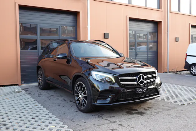 MERCEDES-BENZ GLC 250 AMG Line 4Matic "* CH Auto * Toit Ouvrant * Sièges Electriques+Chauffant * GPS * Lumière Ambiance * Volant chauffant *"