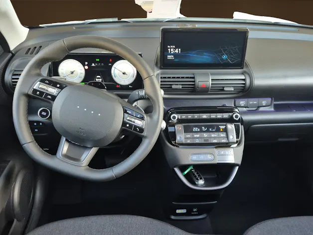 HYUNDAI Inster 49 kWh Electric Vertex Sunroof