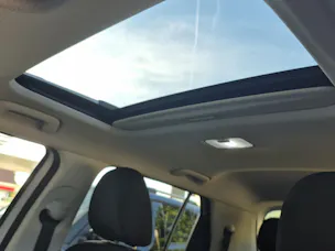 HYUNDAI Inster 49 kWh Electric Vertex Sunroof
