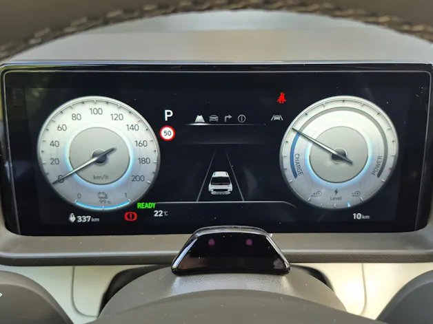 HYUNDAI Inster 49 kWh Electric Vertex Sunroof