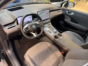 MG S6 EV 77kWh Luxury AWD 361PS