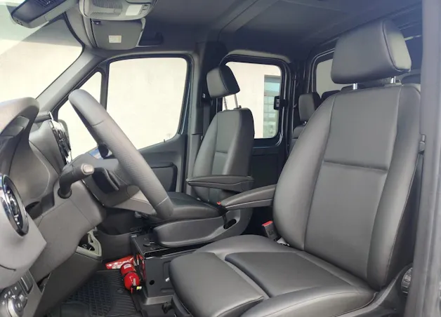 MERCEDES-BENZ Sprinter 319 CDI Standard 9G-TRONIC 4x4
