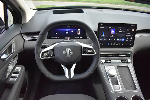 MG S6 EV 77kWh Luxury AWD