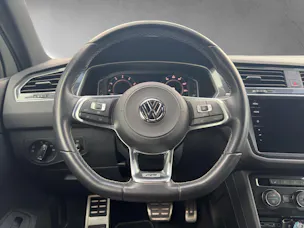 VW Tiguan 2.0TSI R-LINE 4Motion DSG