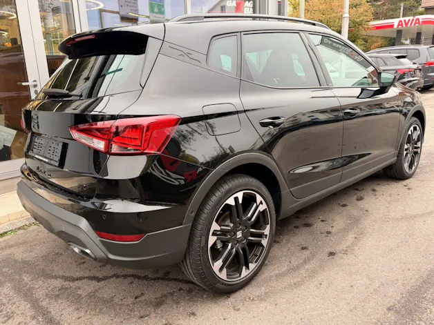 SEAT Arona 1.5 TSI 150 PS FR BLACK EDITION !! *** TOP AUSSTATTUNG ***