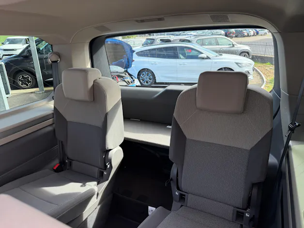 VW Multivan kurz 2.0 TDI Life Edition DSG
