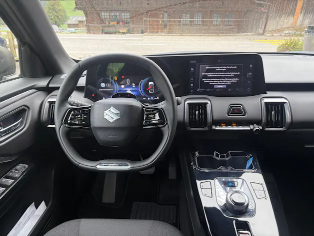Suzuki e-Vitara 61kWh Piz Sulai 4x4