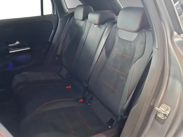 MERCEDES-BENZ GLA 220 4Matic 8G-DCT