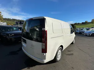 HYUNDAI Staria Cargo EV 84 kWh Amplia
