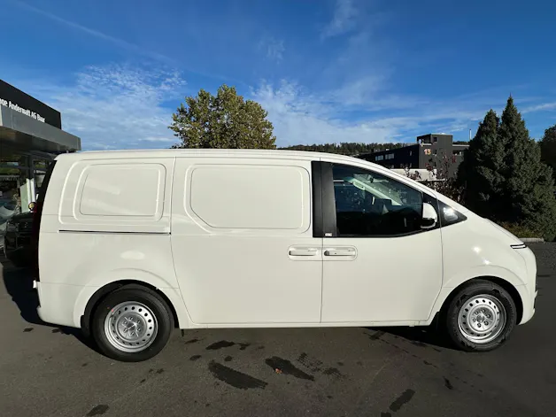 HYUNDAI Staria Cargo EV 84 kWh Amplia