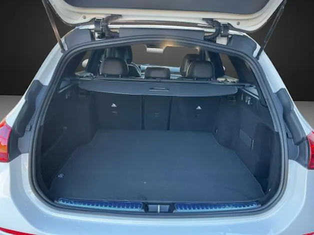 MERCEDES-BENZ C 220 d T 4 M Swiss Star