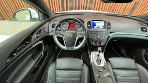 OPEL INSIGNIA 2.8 TURBO OPC 4WD AUTOMATIC l 325 PS