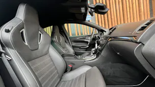 OPEL INSIGNIA 2.8 TURBO OPC 4WD AUTOMATIC l 325 PS