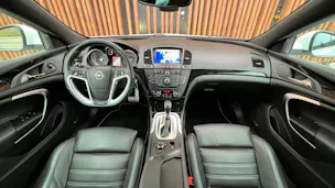 OPEL INSIGNIA 2.8 TURBO OPC 4WD AUTOMATIC l 325 PS