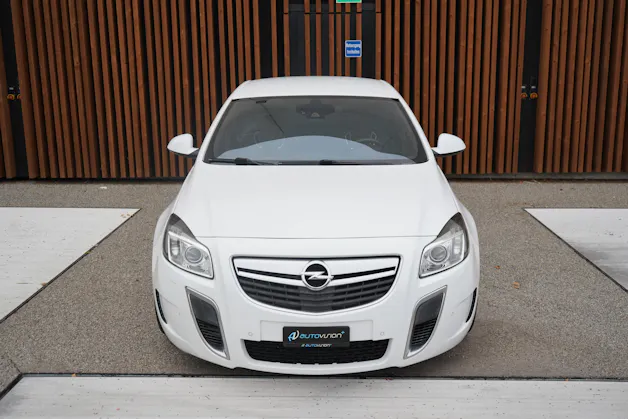 OPEL INSIGNIA 2.8 TURBO OPC 4WD AUTOMATIC l 325 PS