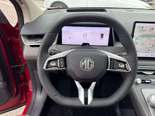 MG S6 EV 77kWh Luxury AWD 361PS