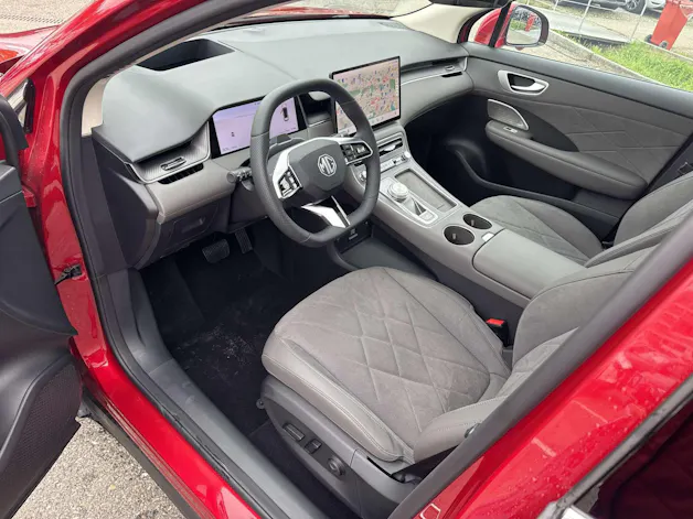 MG S6 EV 77kWh Luxury AWD 361PS