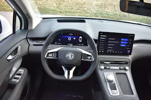 MG S6 EV 77kWh Luxury AWD