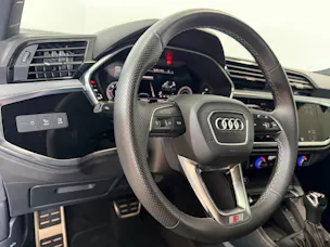 AUDI Q3 40 TDI S line quattro S-tronic