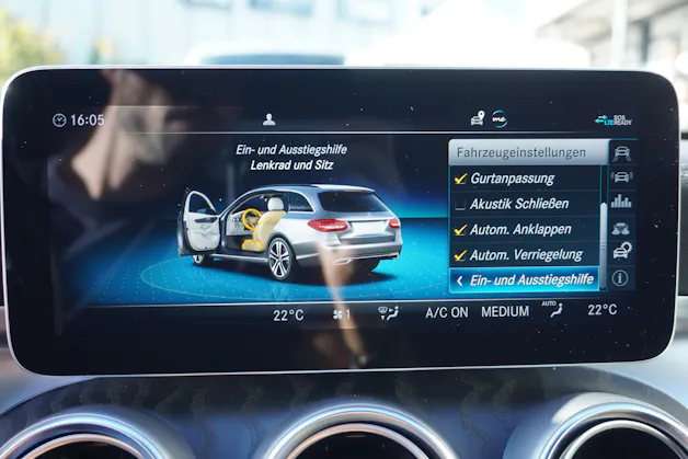 MERCEDES-BENZ C 220 d Swiss Star AMG Line 4M 9G-Tronic