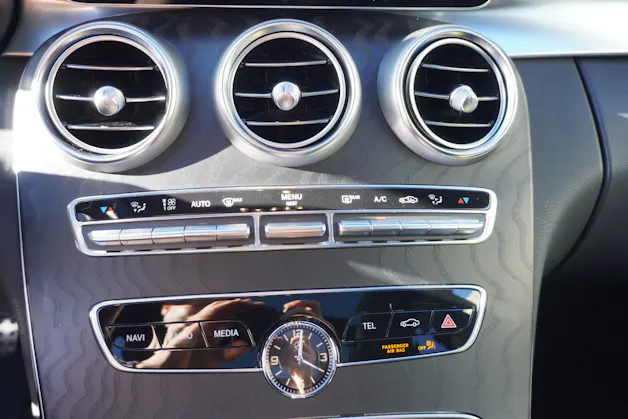 MERCEDES-BENZ C 220 d Swiss Star AMG Line 4M 9G-Tronic
