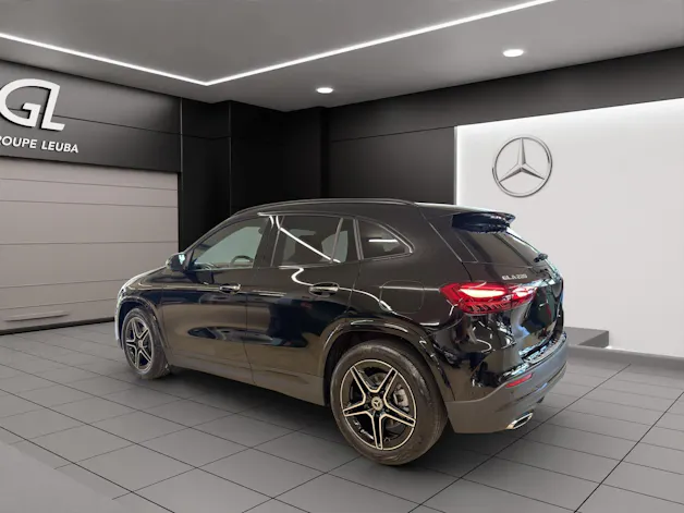 MERCEDES-BENZ GLA 220 4Matic 8G-DCT