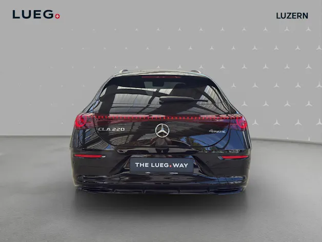 MERCEDES-BENZ CLA Shooting Brake 220 4Matic 8G-DCT