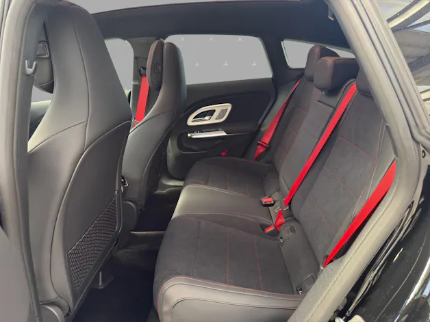 MERCEDES-BENZ CLA Shooting Brake 220 4Matic 8G-DCT