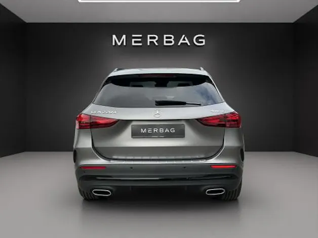 MERCEDES-BENZ GLA 220d 4M Swiss Star