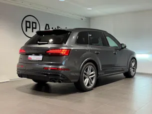 AUDI SQ7 TFSI quattro tiptronic