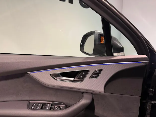 AUDI SQ7 TFSI quattro tiptronic