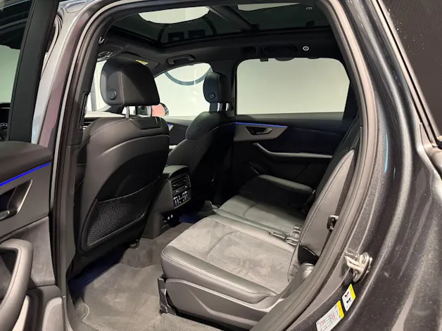 AUDI SQ7 TFSI quattro tiptronic