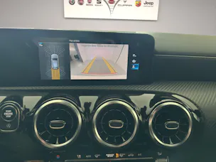 MERCEDES-BENZ A 200 Progressive 7G-DCT