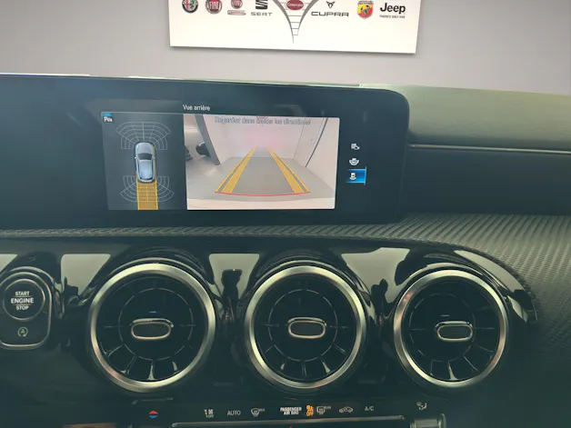 MERCEDES-BENZ A 200 Progressive 7G-DCT