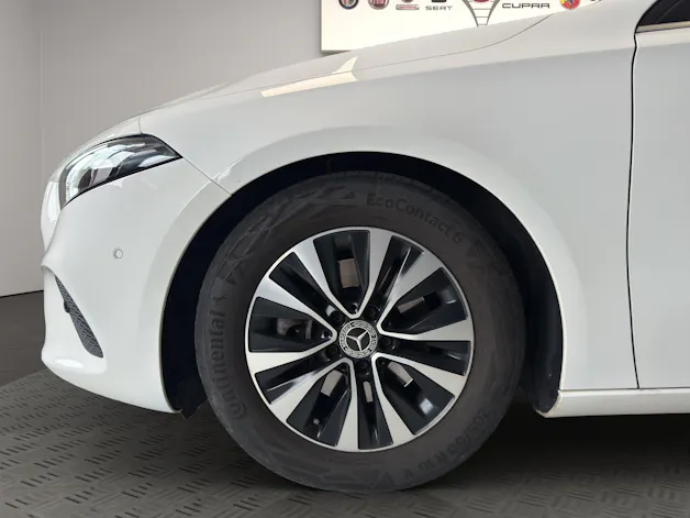MERCEDES-BENZ A 200 Progressive 7G-DCT