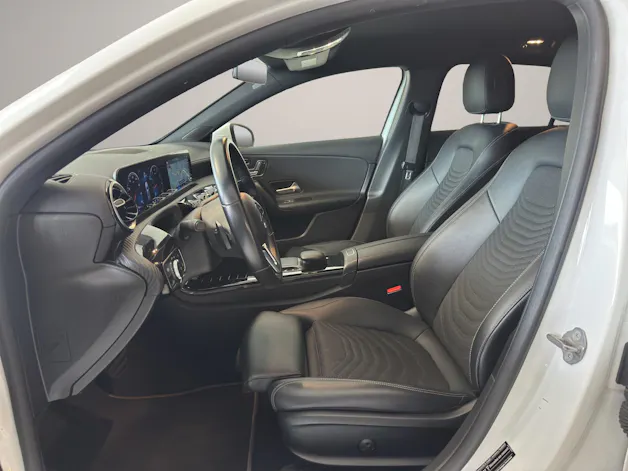 MERCEDES-BENZ A 200 Progressive 7G-DCT