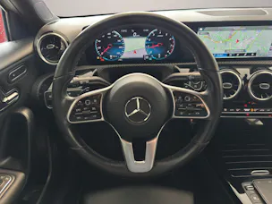 MERCEDES-BENZ A 200 Progressive 7G-DCT