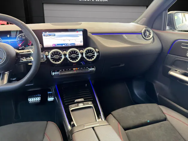 MERCEDES-BENZ GLA 220 4Matic 8G-DCT