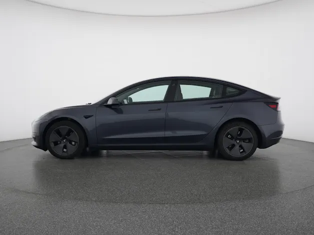 Tesla Model 3 Standard Range RWD