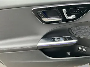MERCEDES-BENZ C 300e EQ Hybrid
