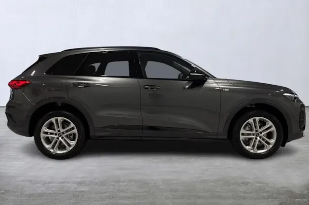 AUDI Q5 TDI quattro S-tronic