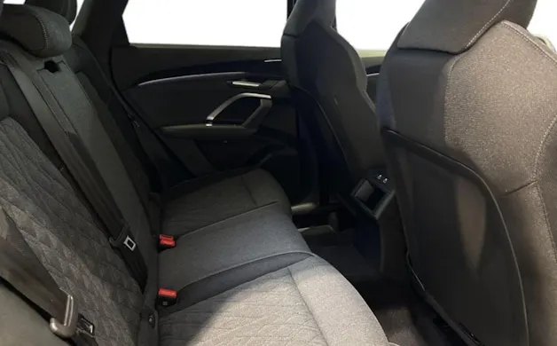 AUDI Q5 TDI quattro S-tronic